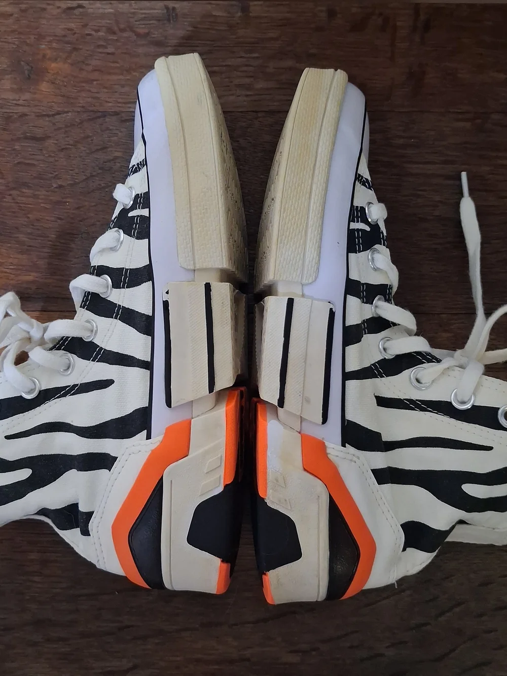 Converse Women's High-Top Sunblocked  Zebra Print/ Orange Shoes; Size 7.5 - Picture 8 of 10
